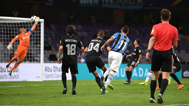 Mundial de Clubes: Grêmio vence na prorrogação e vai à final