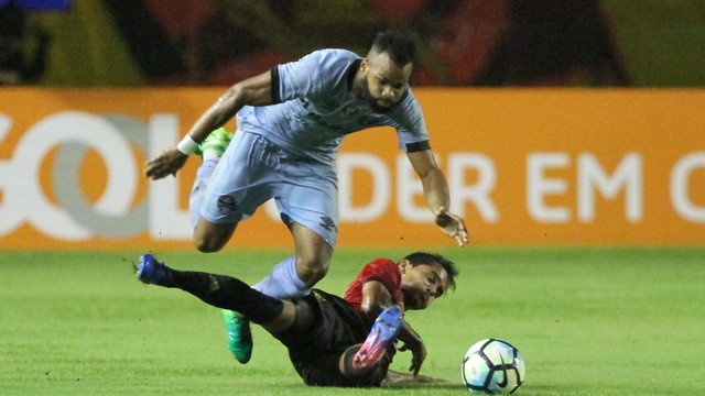 Time reserva do Grêmio leva virada e perde para o Sport