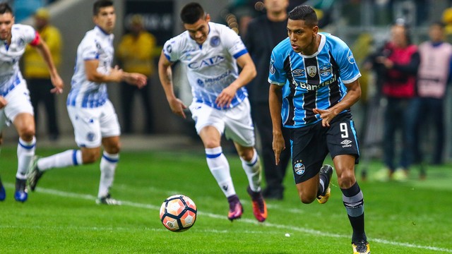 Grêmio vence o Godoy Cruz e avança às quartas da Libertadores